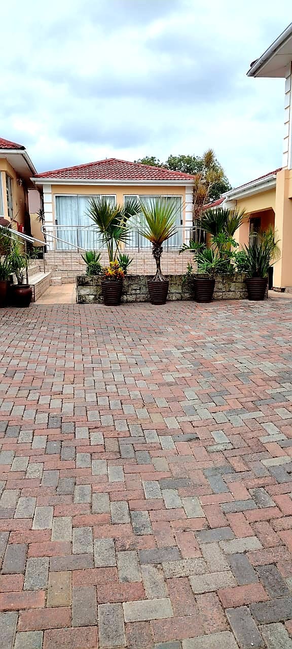 14 Bedroom Property for Sale in Amalinda Eastern Cape